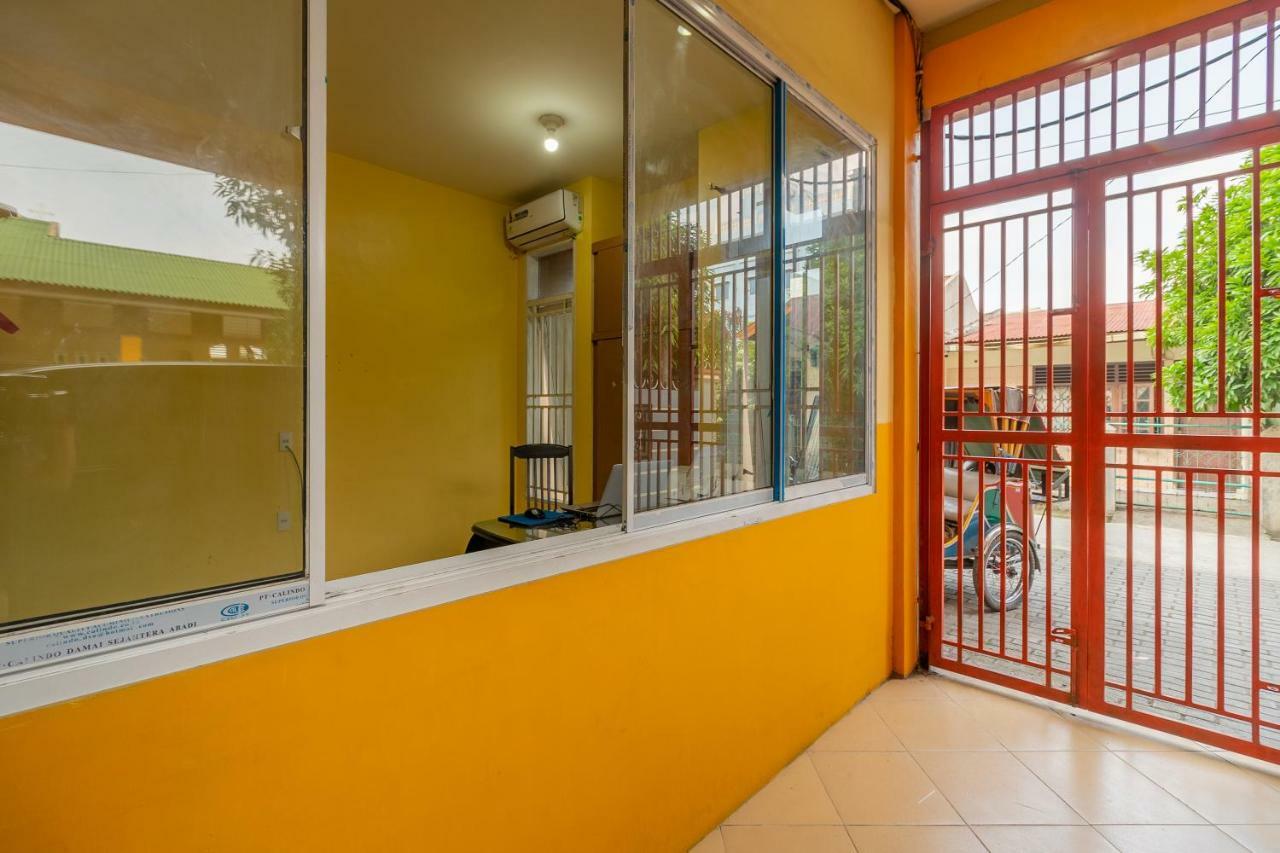 Reddoorz Syariah Near Rs Pirngadi Medan Ξενοδοχείο Εξωτερικό φωτογραφία